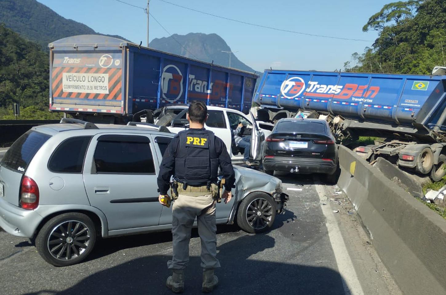 PRF sinaliza para aumento de mortes em acidentes nas rodovias do Paraná em 2024