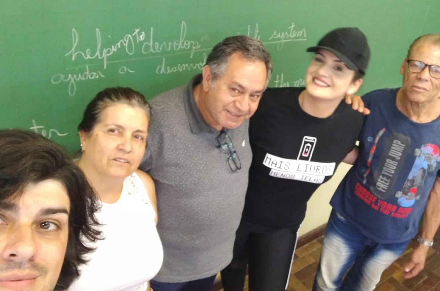 Alunos que passaram dos 50 anos desafiam o tempo na busca por vaga na universidade