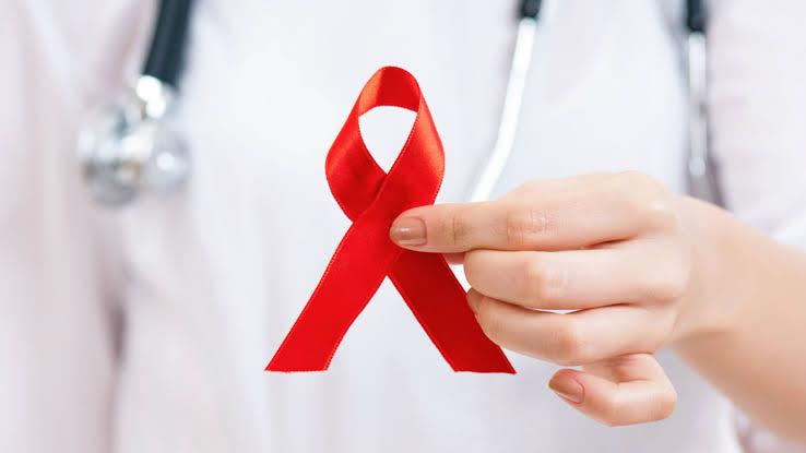 DEZEMBRO VERMELHO: AÇÕES DE PREVENÇÃO E TESTAGEM MARCAM O MÊS DE LUTA E COMBATE AO HIV/AIDS, EM GUARAPUAVA