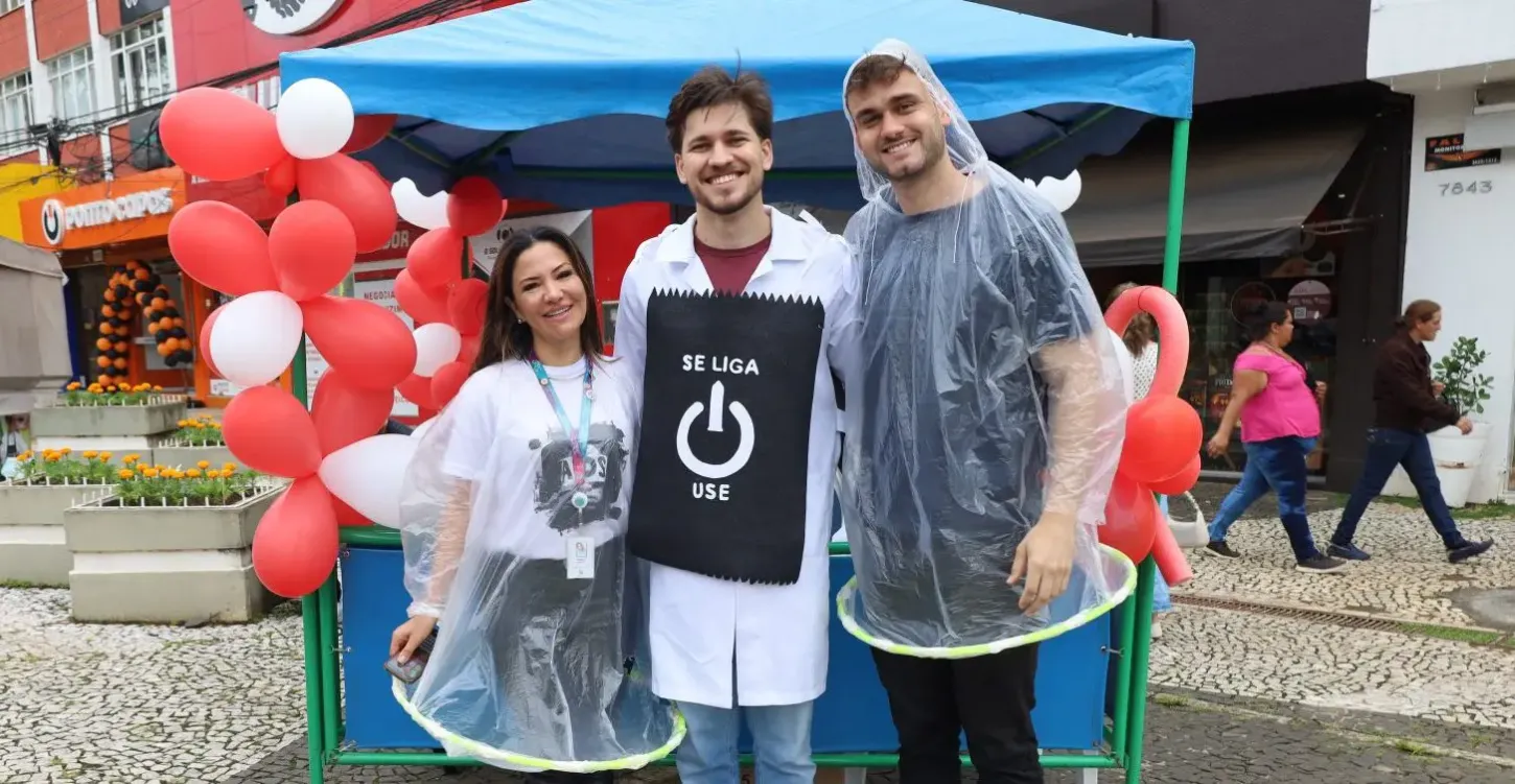 Dezembro vermelho chega a Guarapuava com ações de combate ao HIV