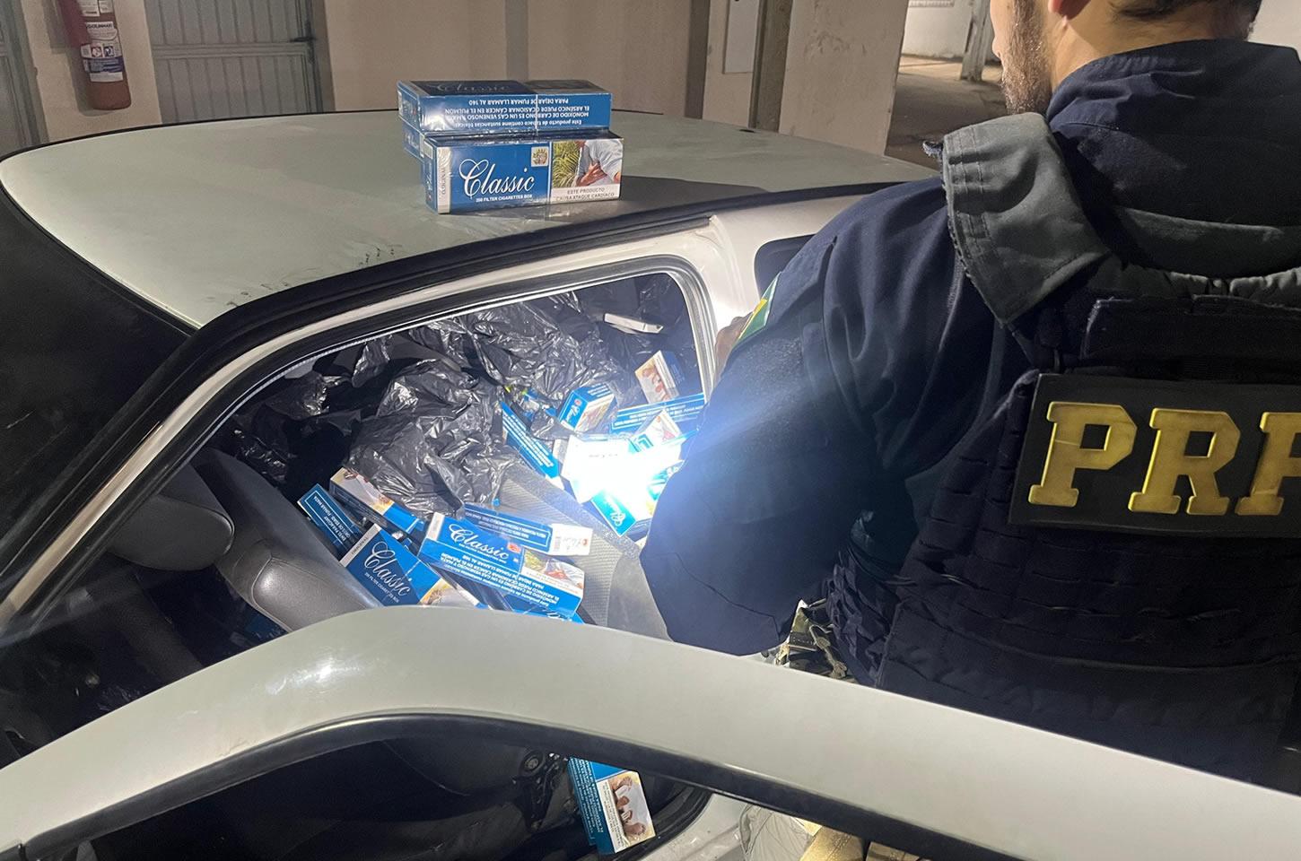 PRF apreende mais de 4 mil maços de cigarros contrabandeados na BR-277 em Guarapuava