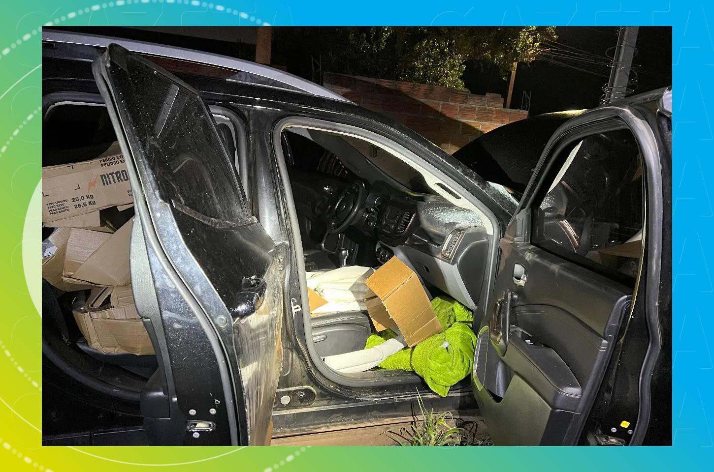 PM retira 237 kg de explosivos de carro no Paraná