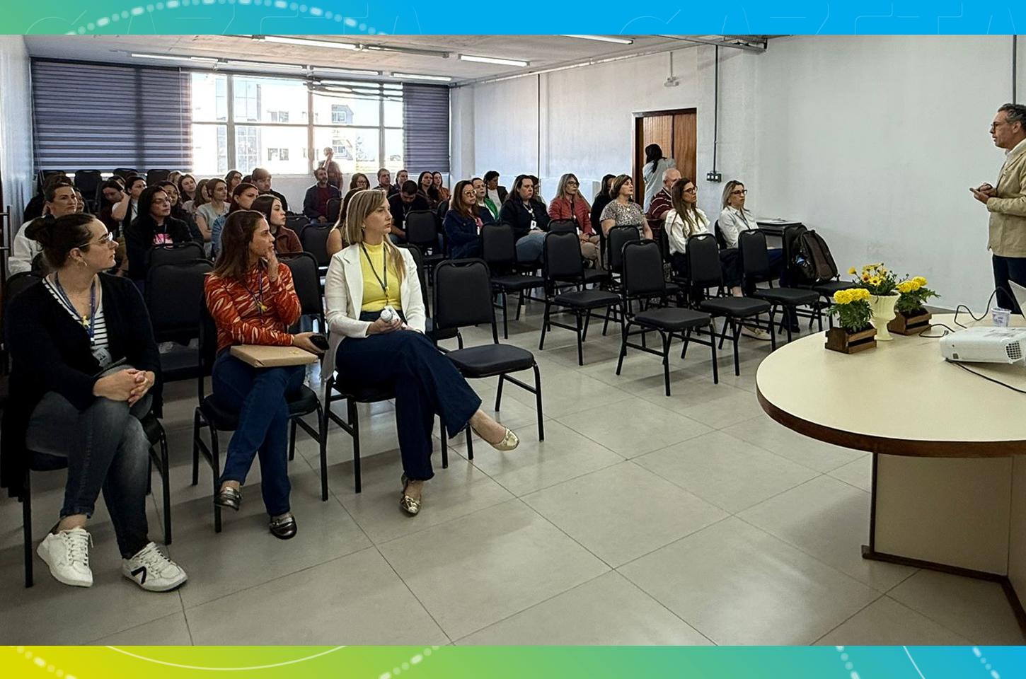 Prefeitura de Guarapuava promove palestra sobre prevenção ao suicídio para os servidores, em alusão ao Setembro Amarelo