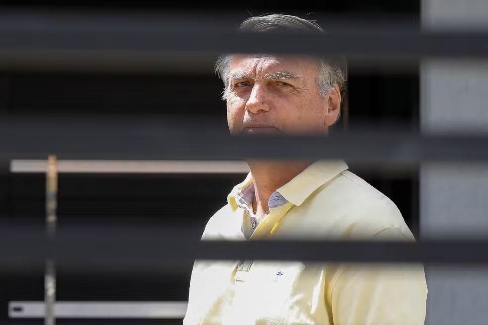 STF fecha cerco: maioria vota pela condenação de Bolsonaro e sete réus por cinco crimes