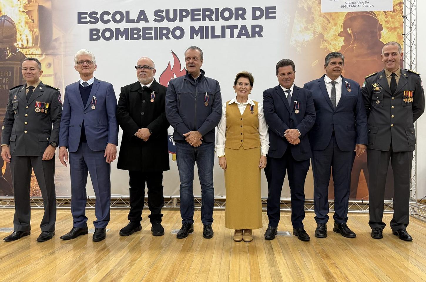 Denilson Baitala é homenageado e anuncia novas viaturas para o Corpo de Bombeiros de Guarapuava