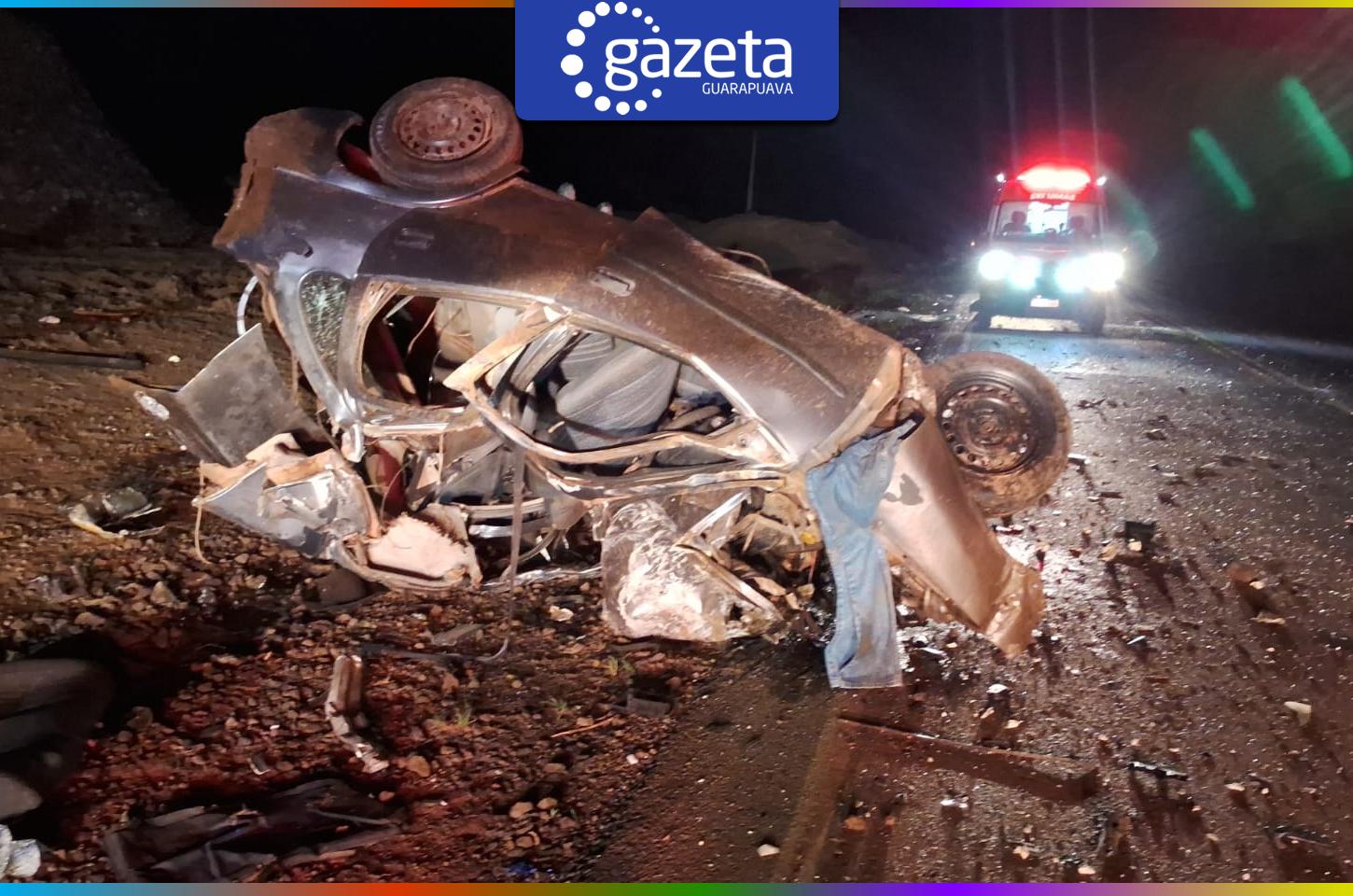 Colisão frontal entre ônibus e carro deixa um ferido na PRC-466, em Guarapuava
