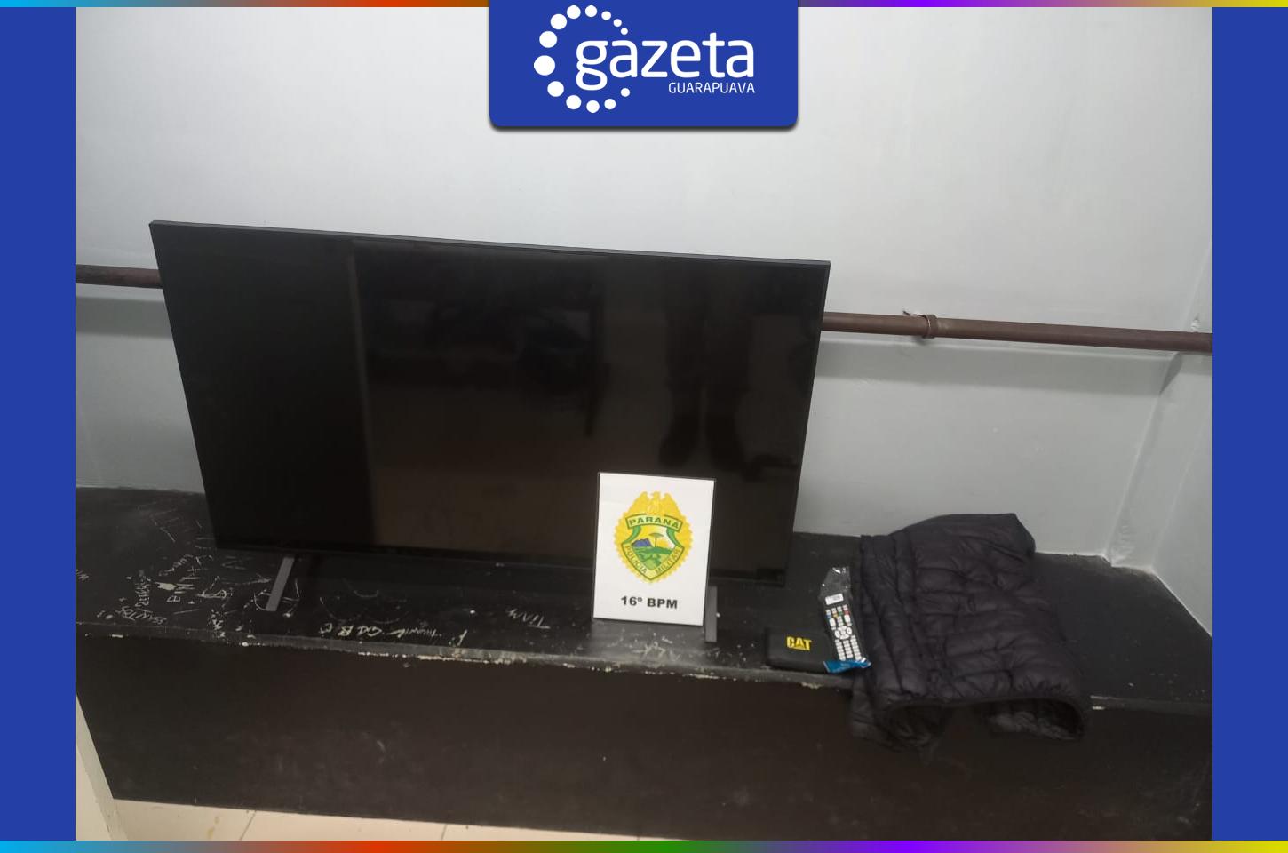 PM AGE RÁPIDO E PRENDE ENVOLVIDOS EM FURTOS NO BAIRRO SANTA CRUZ