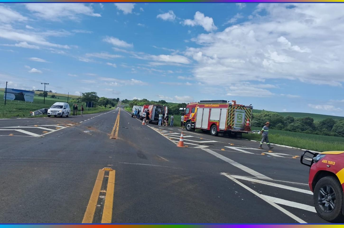 Colisão transversal deixa três pessoas feridas na PR-170, em Guarapuava