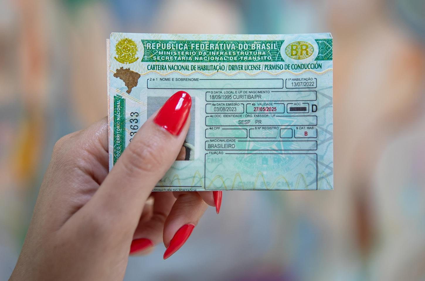 Em menos de uma semana, 26 mil paranaenses se inscrevem na CNH Social