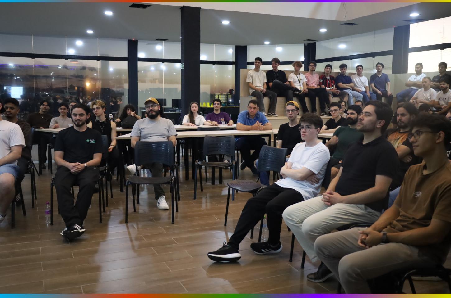 Secretaria de Ciência, Tecnologia e Inovação recebe mais uma edição do meetup da DevParaná e fortalece a inovação