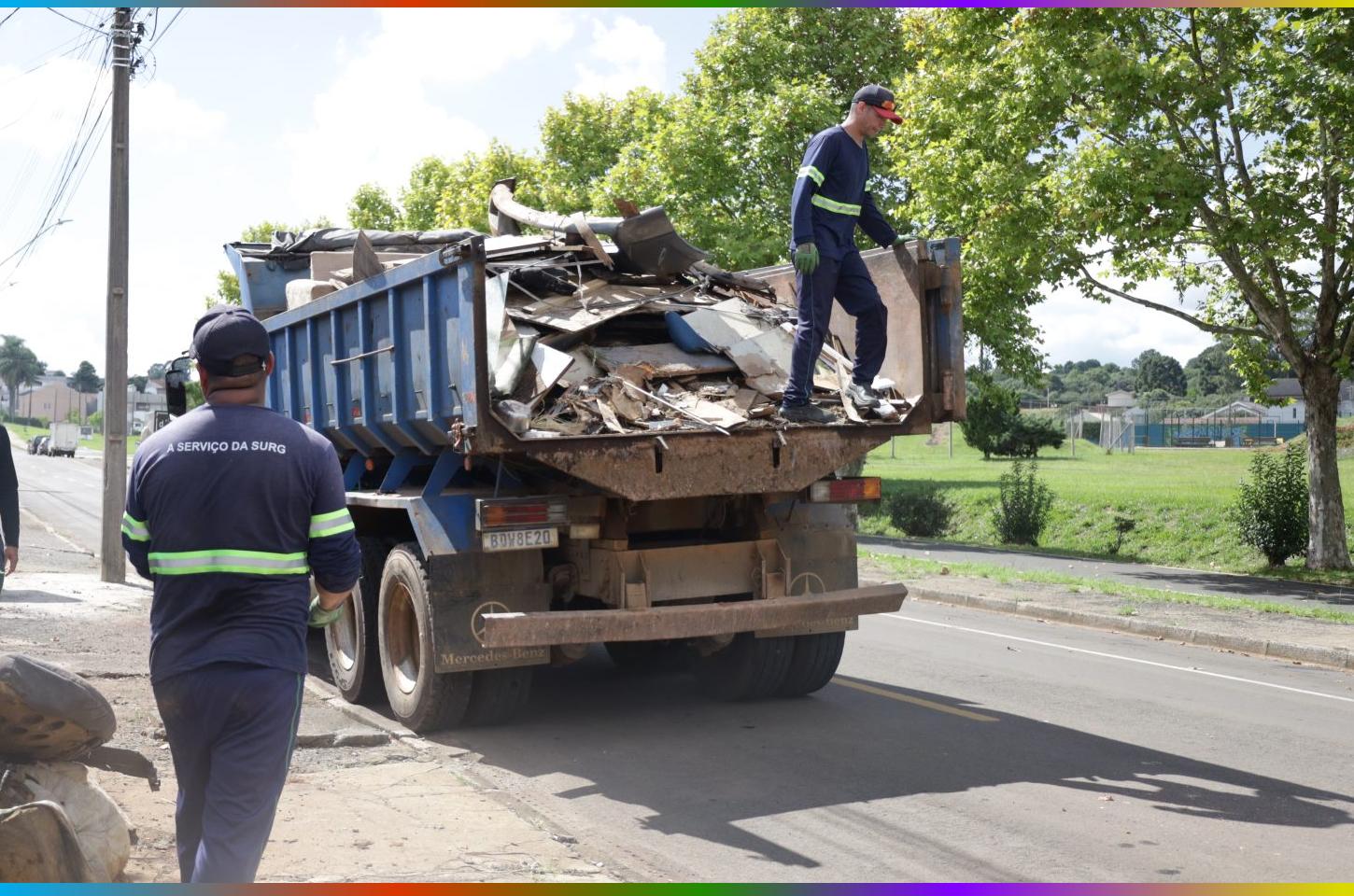 Operação Cata-Treco no bairro Bonsucesso começou nesta terça-feira (24) e segue amanhã quarta-feira (25)