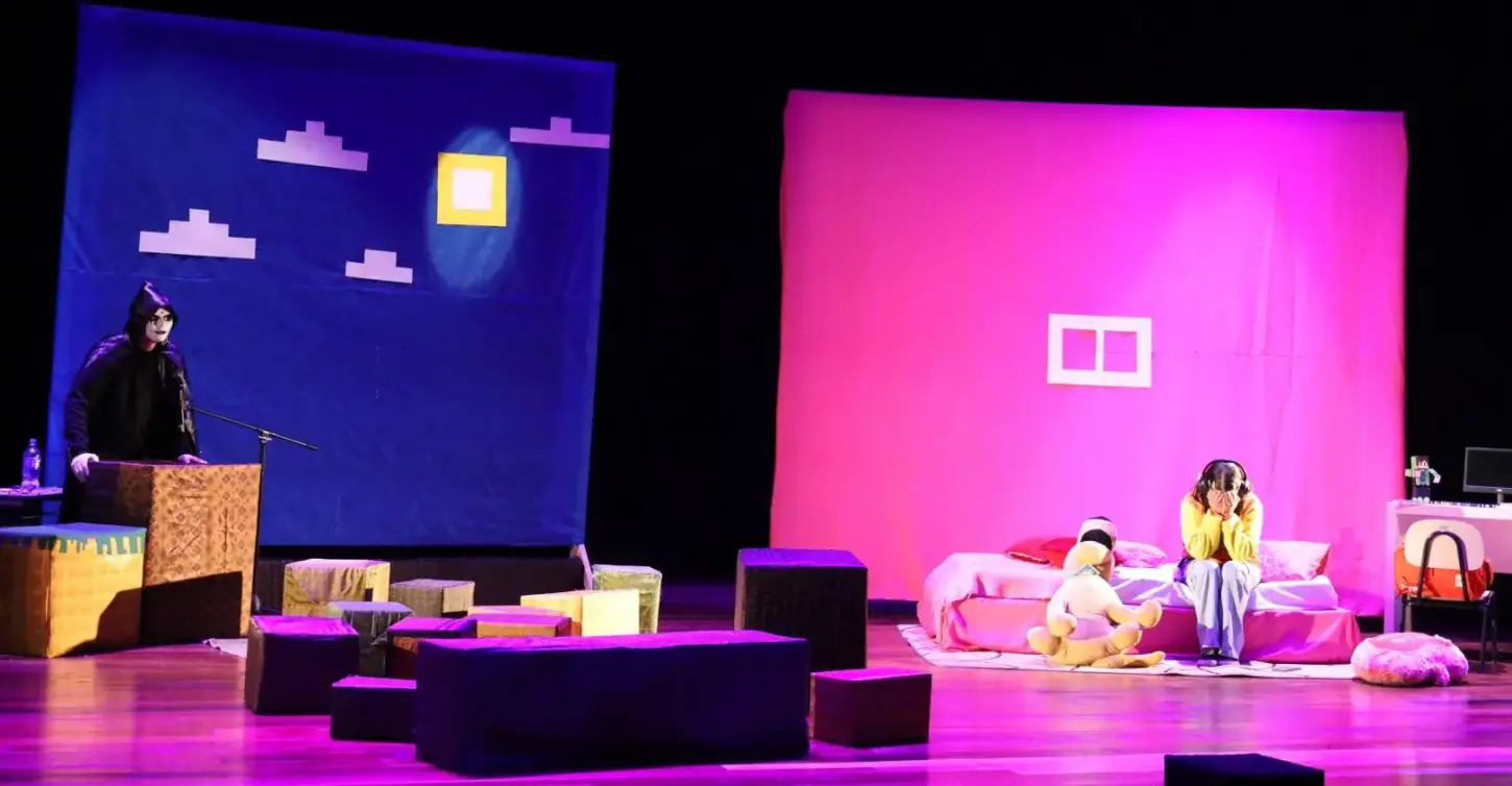 teatro orienta crianças sobre abuso sexual e perigos da internet em Guarapuava