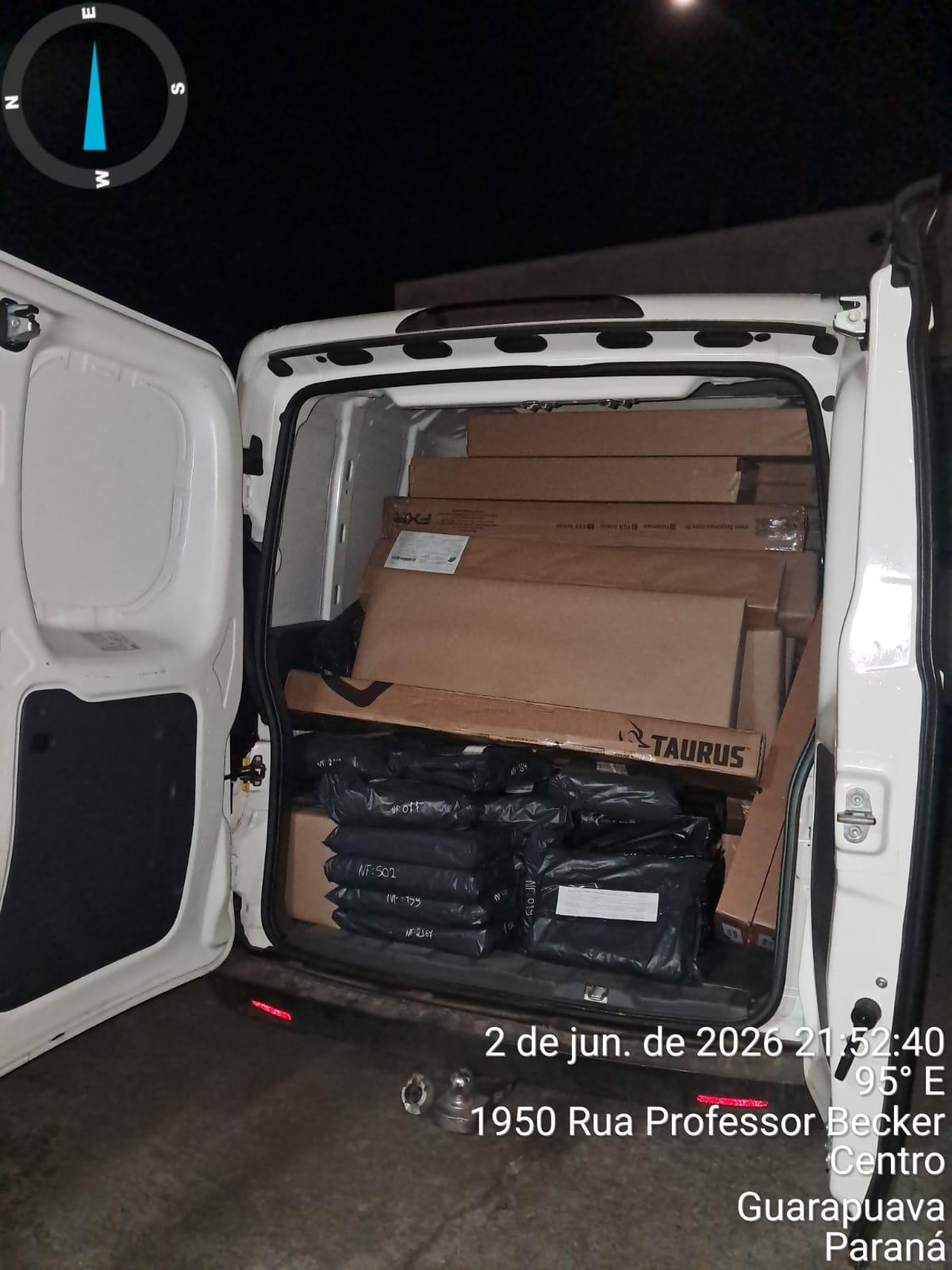 Fiorino transportava armas e munições de uso restrito