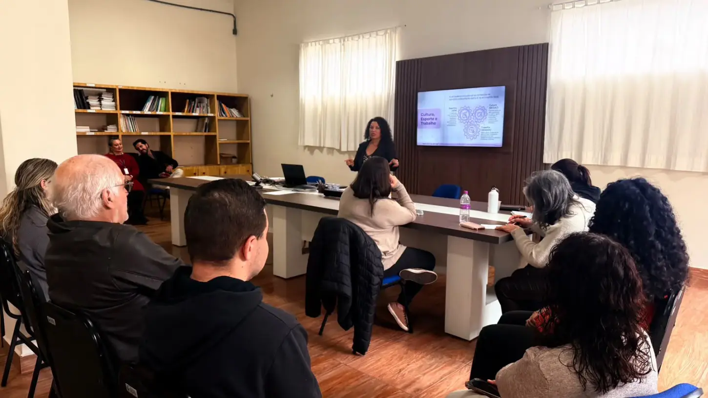 Capacitação fortalece atuação do Conselho Municipal dos Direitos da Pessoa com Deficiência em Guarapuava