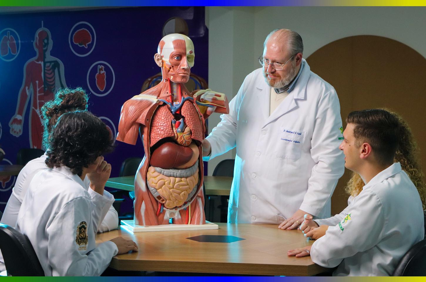 Medicina Campo Real supera a média regional no Teste de Progresso