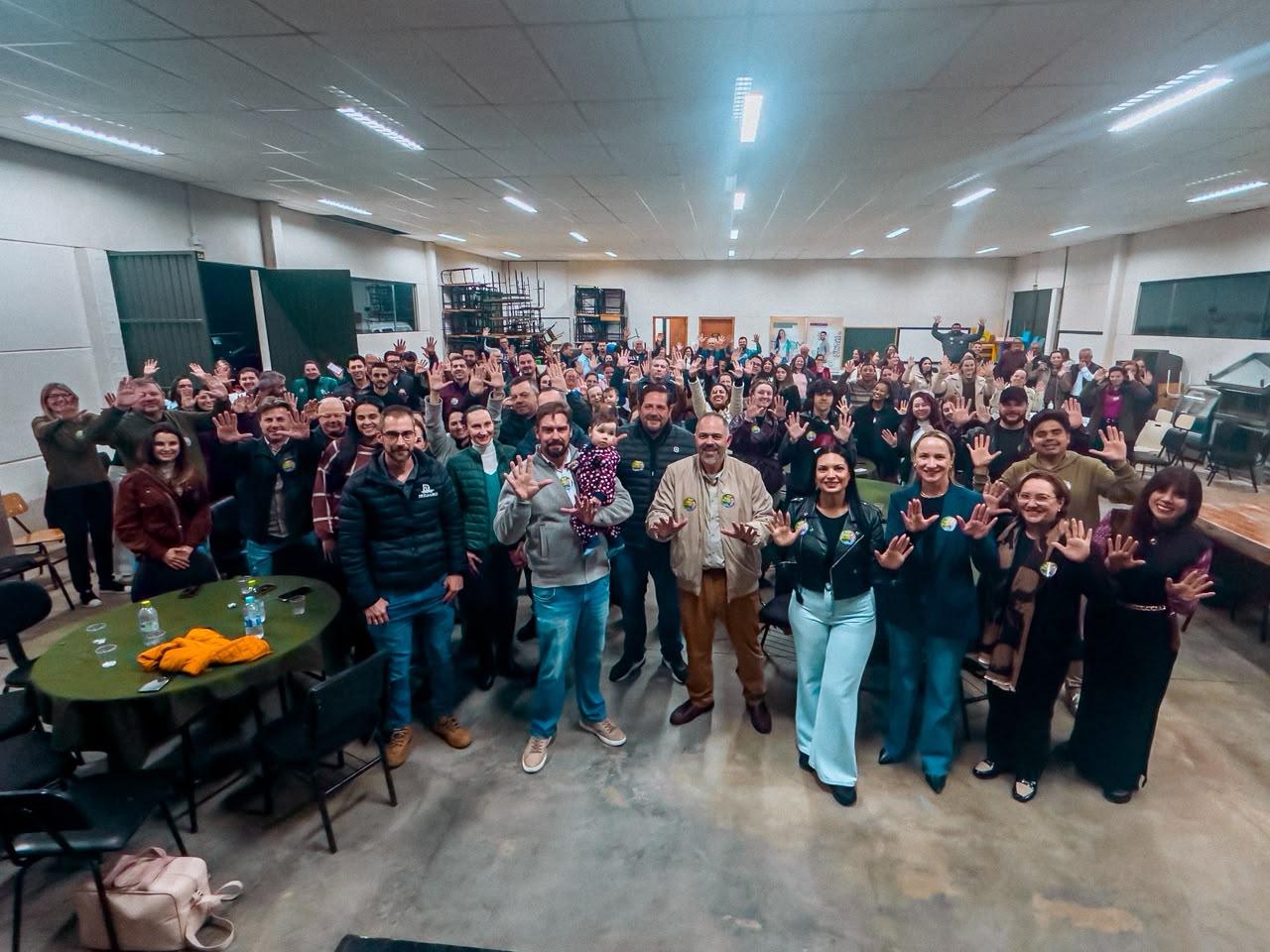Artagão Júnior participa de reunião com profissionais e destaca avanços em Guarapuava