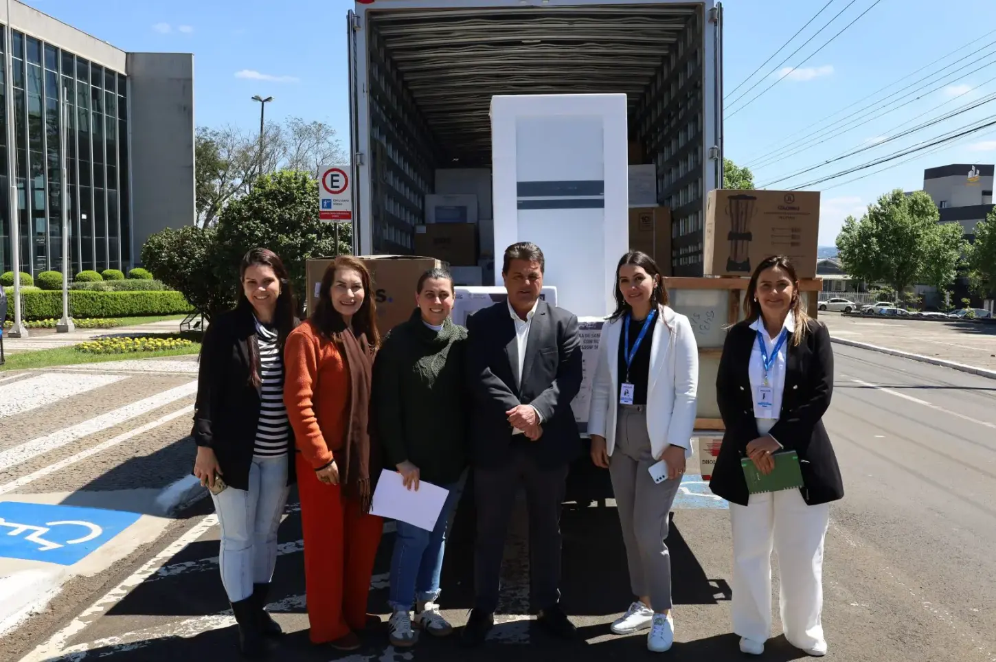 Instituições sociais de Guarapuava recebem equipamentos do Programa Fortalece Paraná