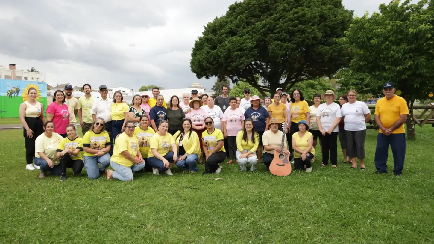 UBS Bonsucesso encerra ações do Setembro Amarelo com piquenique no Parque das Crianças