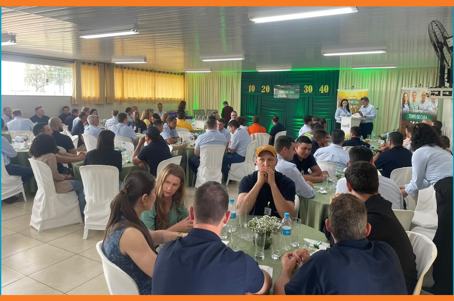 Coamo homenageia 25 colaboradores por tempo de serviço em Guarapuava