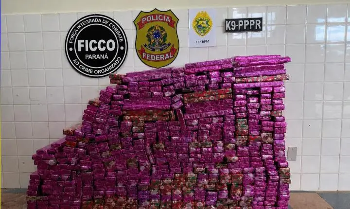 Ação conjunta entre 16º BPM e Polícia Federal apreende mais de 400 kg de maconha na BR-277