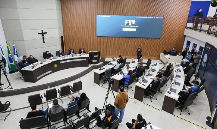 Câmara de Guarapuava aprova revisão salarial aos servidores públicos