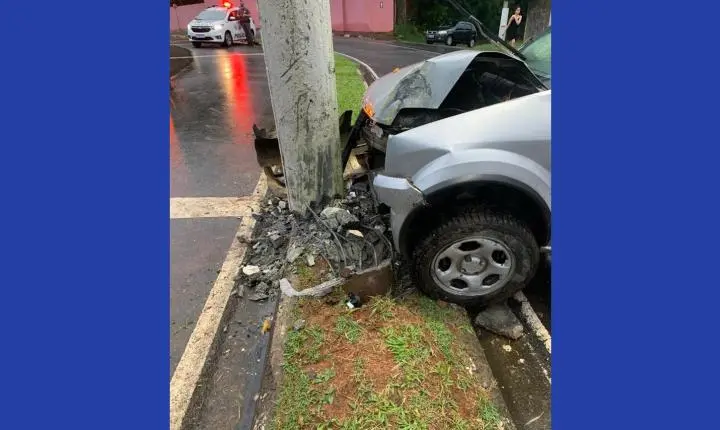 Com 10 acidentes registrados em Guarapuava, Energisa alerta para impactos das colisões contra postes  