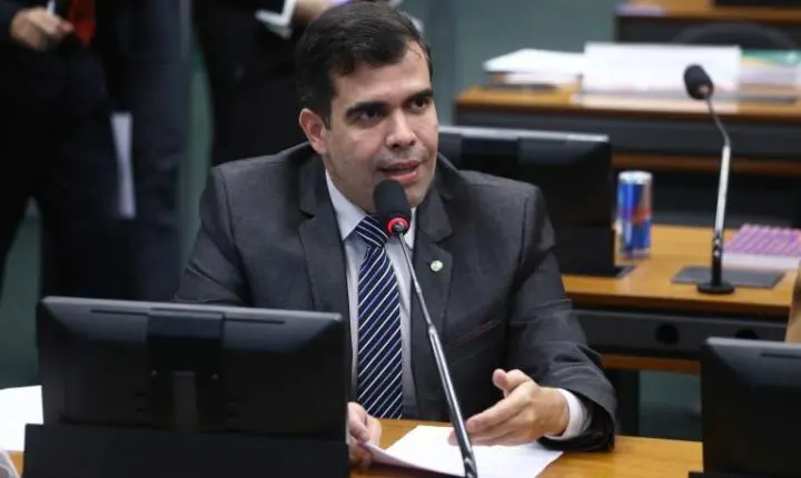 Comissão aprova regulamentação do acúmulo de funções de motorista e cobrador