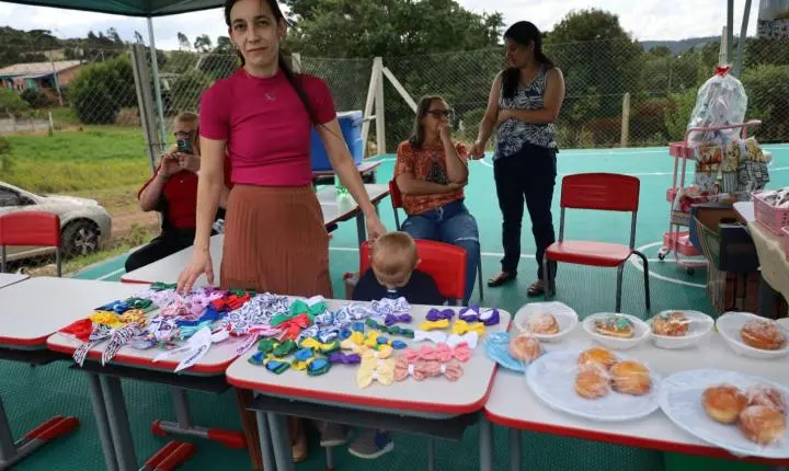 Escola do Campo Lídia Scheidt Curi realiza feira com produtores da comunidade