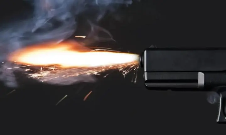 Homem é baleado em estabelecimento comercial no bairro Primavera