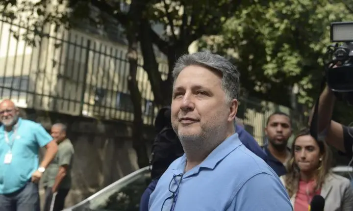 Justiça do Rio suspende direitos políticos do ex-governador Garotinho