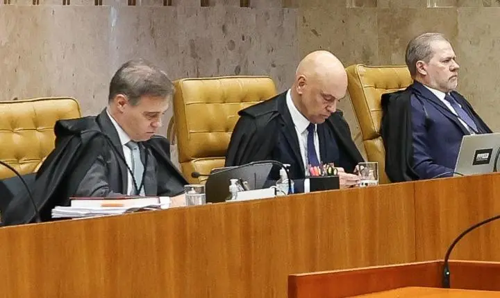 Moraes acusa Mendonça de querer incluir seu nome em delação de Vorcaro