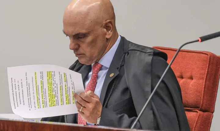 Moraes cobra ação do governo brasileiro para extradição de Zambelli