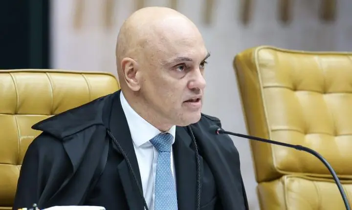 Moraes encaminha a Fachin pedido de investigação contra Mendonça