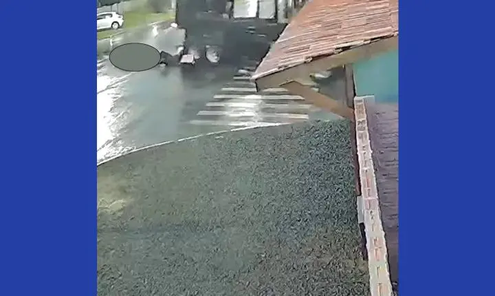 Motociclista de 19 anos morre em acidente e caminhoneiro foge sem prestar socorro em Guarapuava