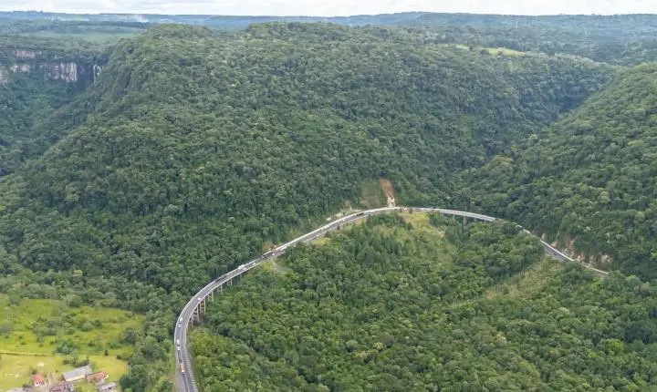 Obras na Serra da Esperança começam na segunda-feira (27) e terão sistema Pare e Siga na BR-277