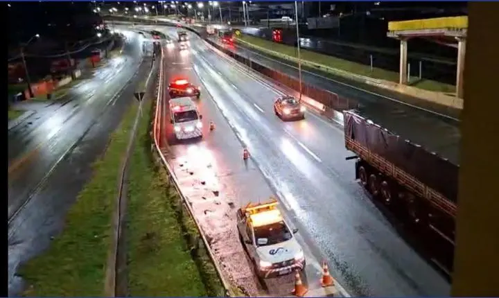 Pedestre morre atropelado por caminhão na BR-277, em Guarapuava