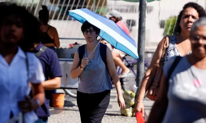 Salário mínimo deverá subir para R$ 1.741 em 2027