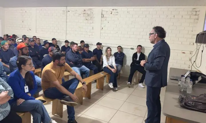 Secretaria de Obras promove palestra sobre saúde mental para servidores